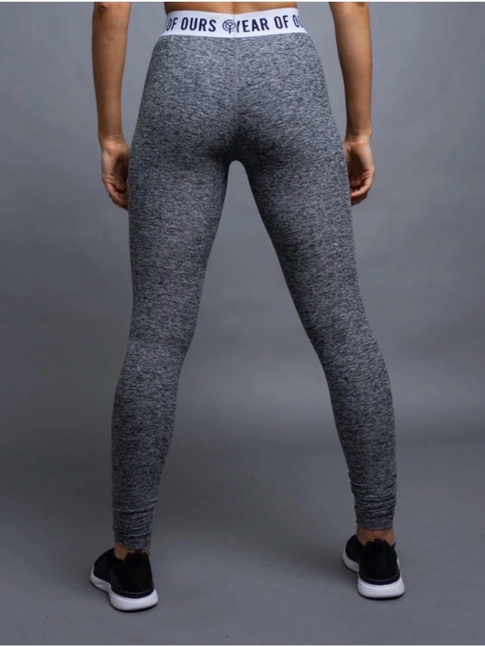 YEAR OF OURS™ Stretch Skater Leggings in Heather Grey Size Medium EUC